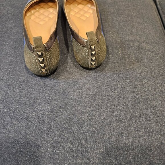 Women's Vince Camuto flat shoes - Picture 3 of 3